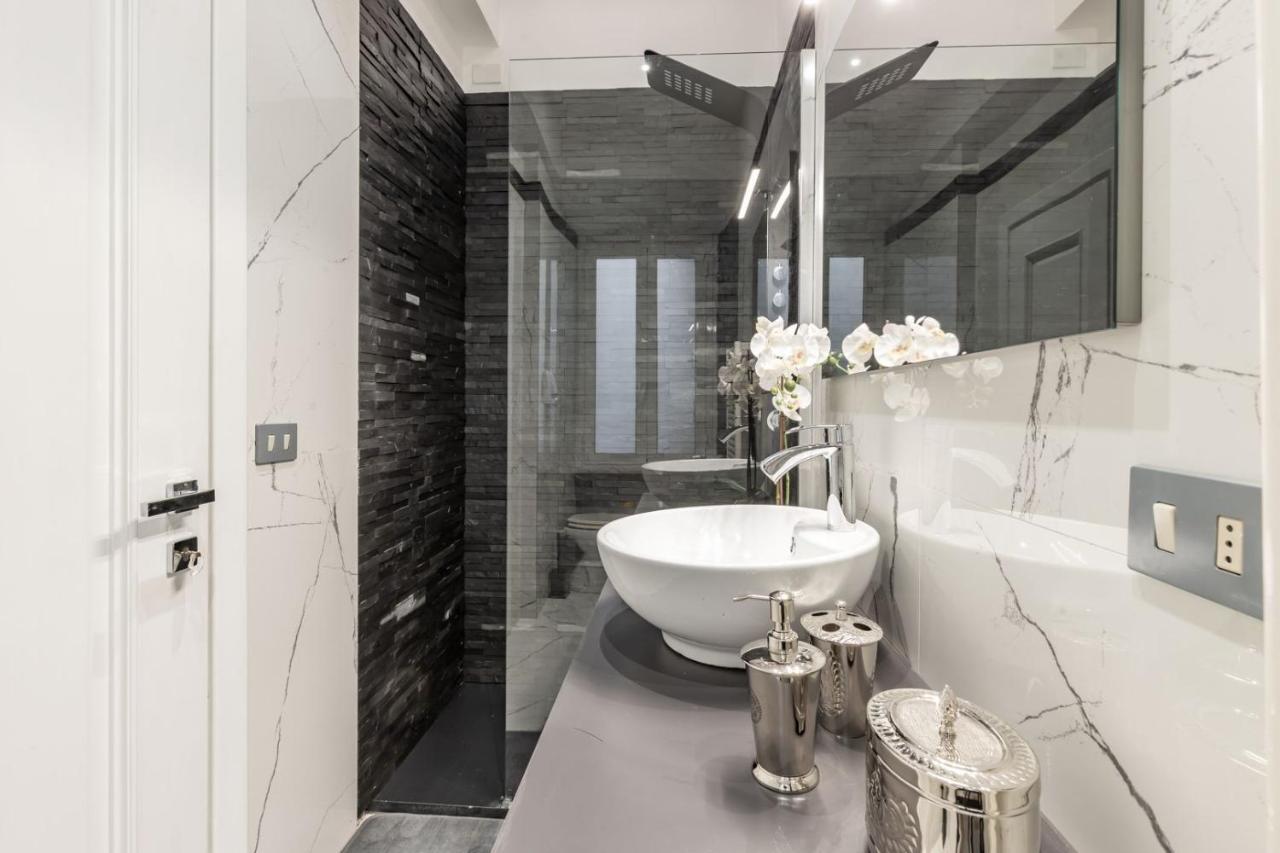 Trevi Luxury Apartment Jacuzzi Rome Exterior photo