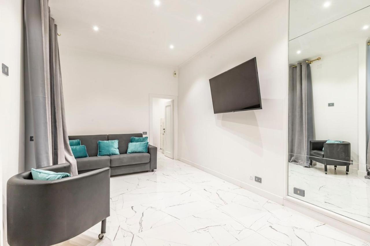 Trevi Luxury Apartment Jacuzzi Rome Exterior photo